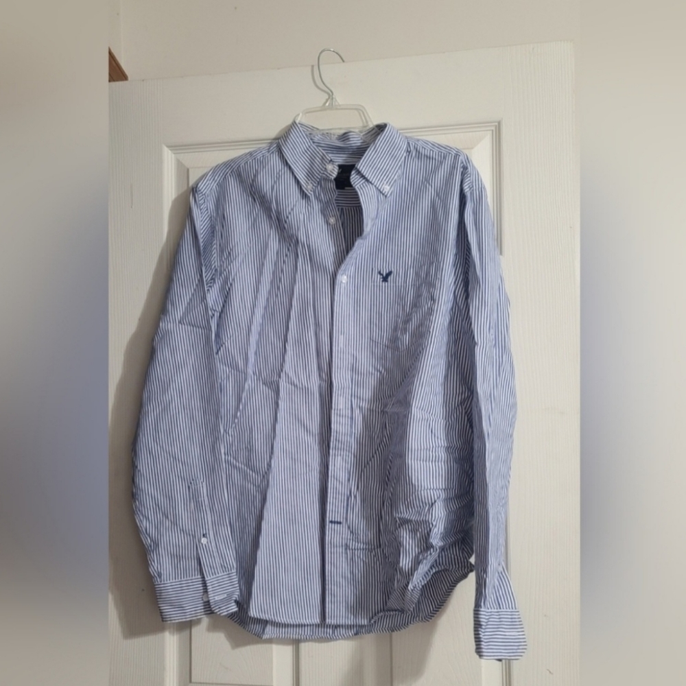 🌀 Men American Eagle Button Down Pin-stripe shirt Sz Lg